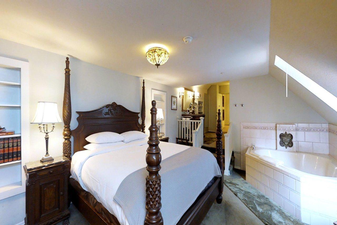 Cedar Gables 4*