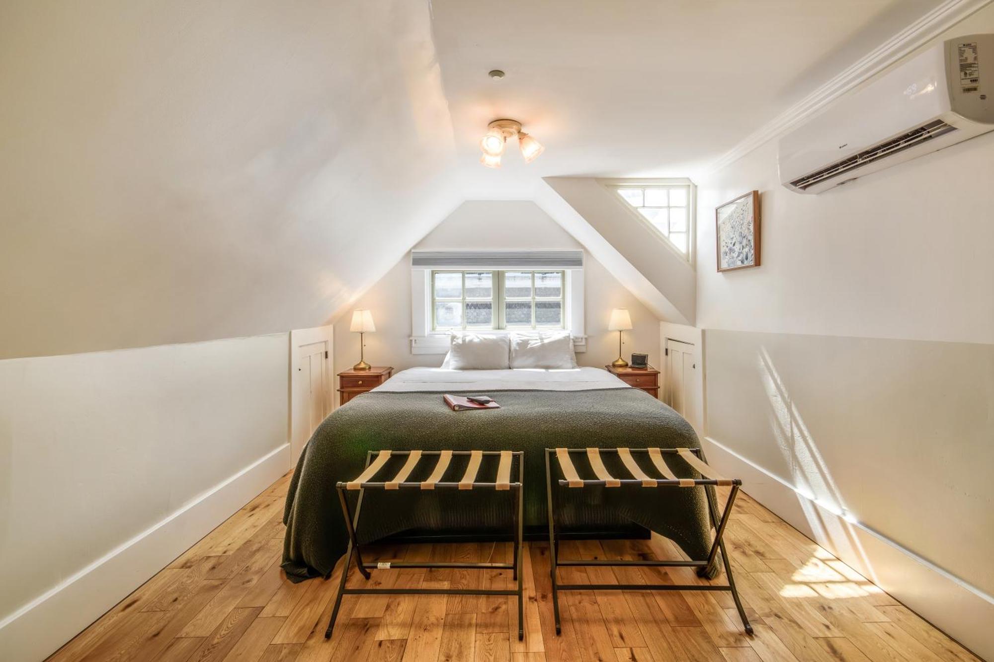 Cedar Gables 4* Napa